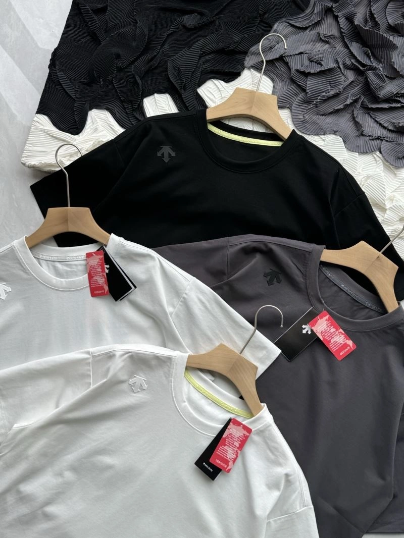 Descente T-Shirts UrbanChic 159648