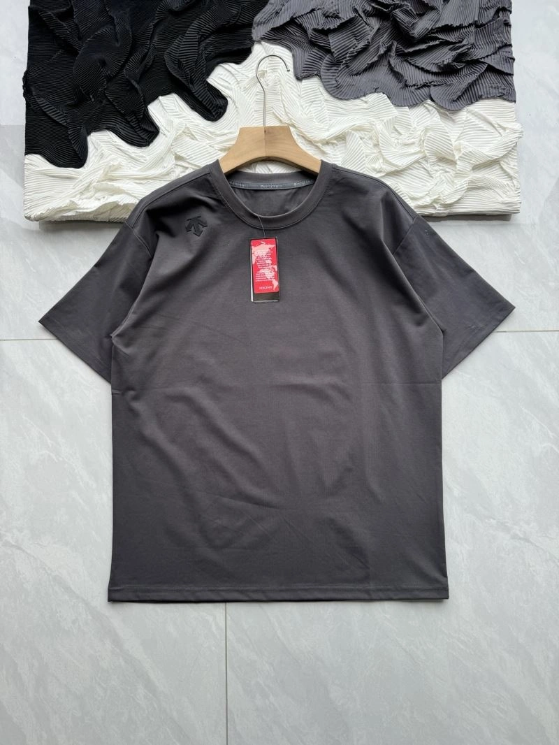 Descente T-Shirts UrbanChic 159648