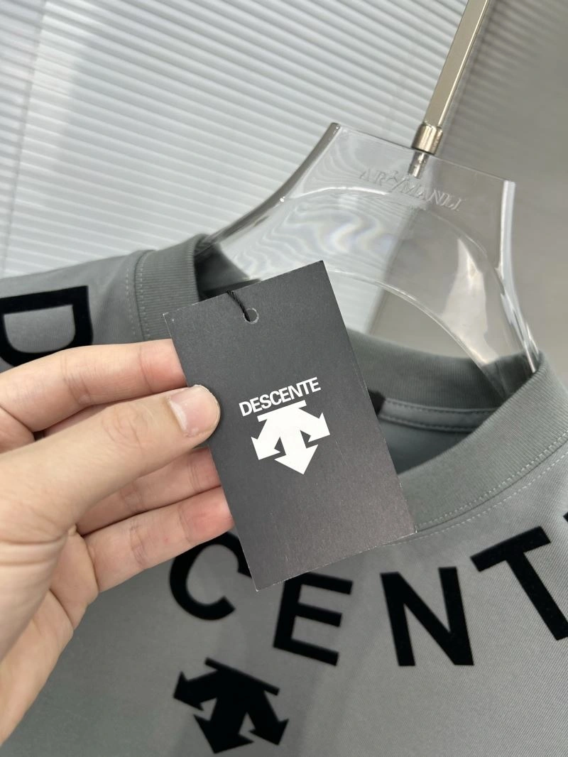 Affordable Descente T-Shirts 158635