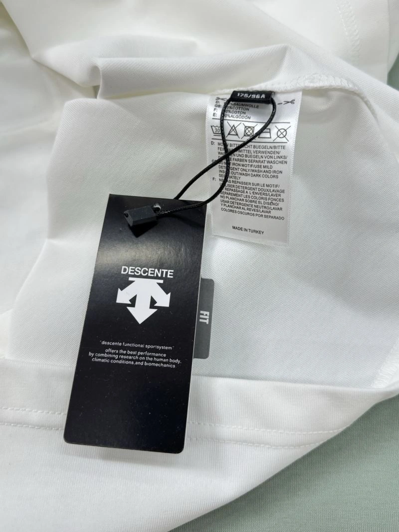 Descente T-Shirts Original 158588