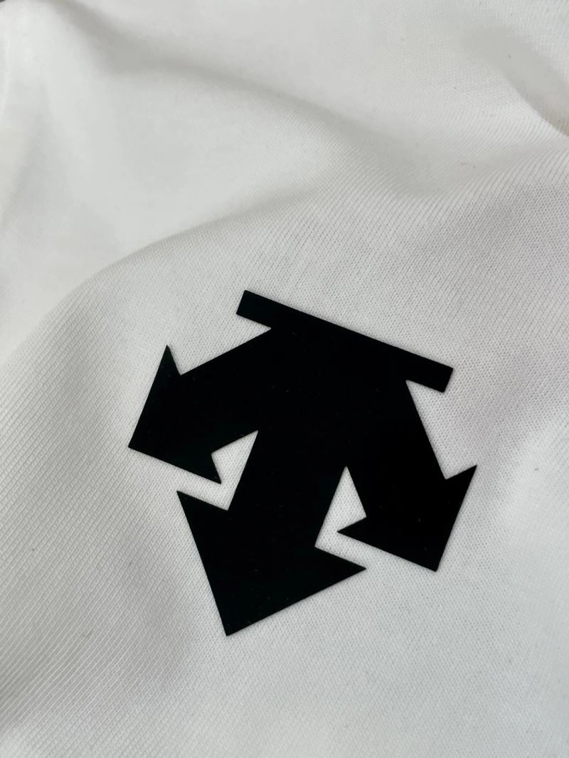 Snug Descente T-Shirts 158591