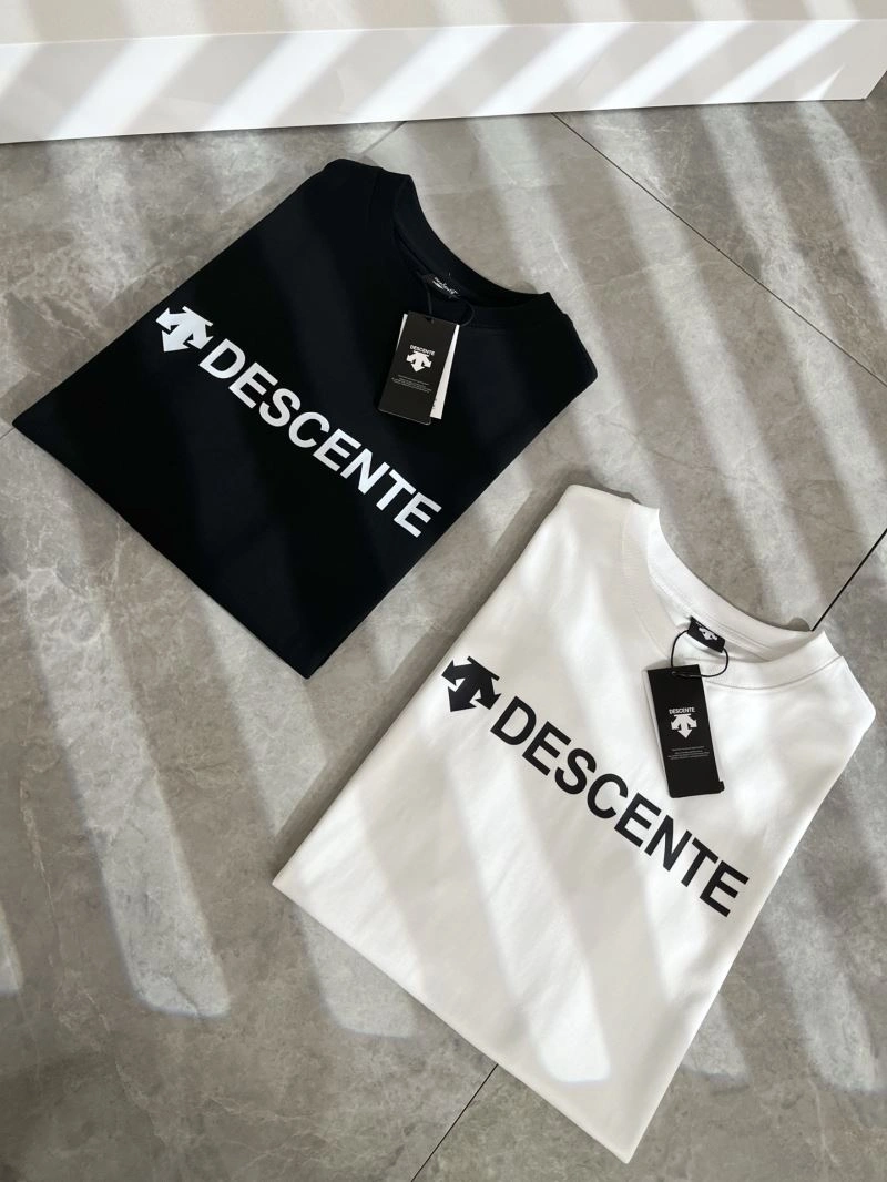 Versatile Descente T-Shirts 158595