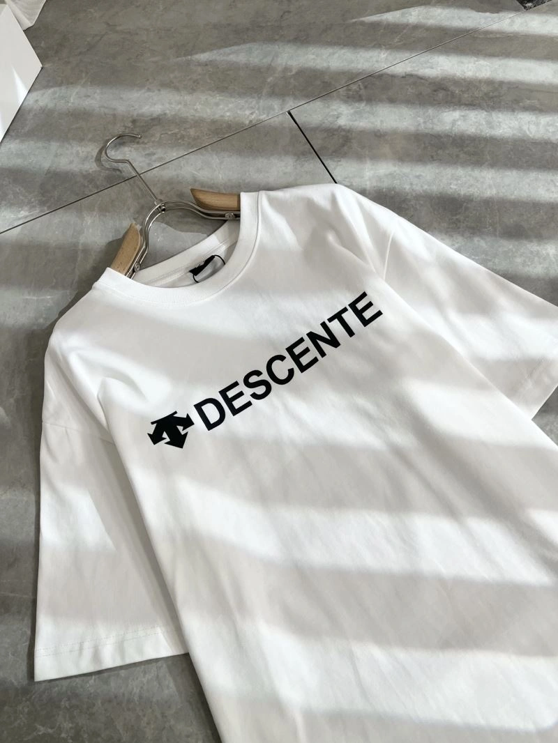 Versatile Descente T-Shirts 158595