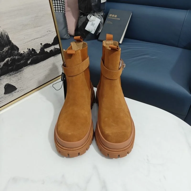 Resilient Dolce Gabbana Boots 22924