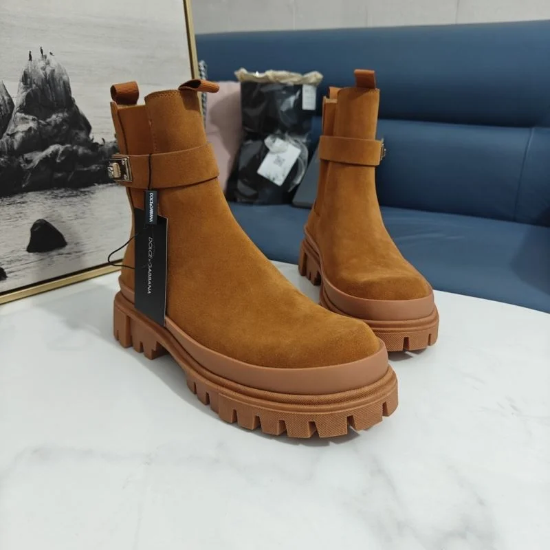 Resilient Dolce Gabbana Boots 22924