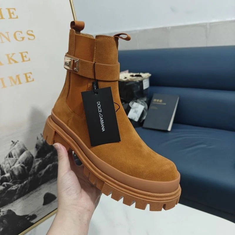 Resilient Dolce Gabbana Boots 22924