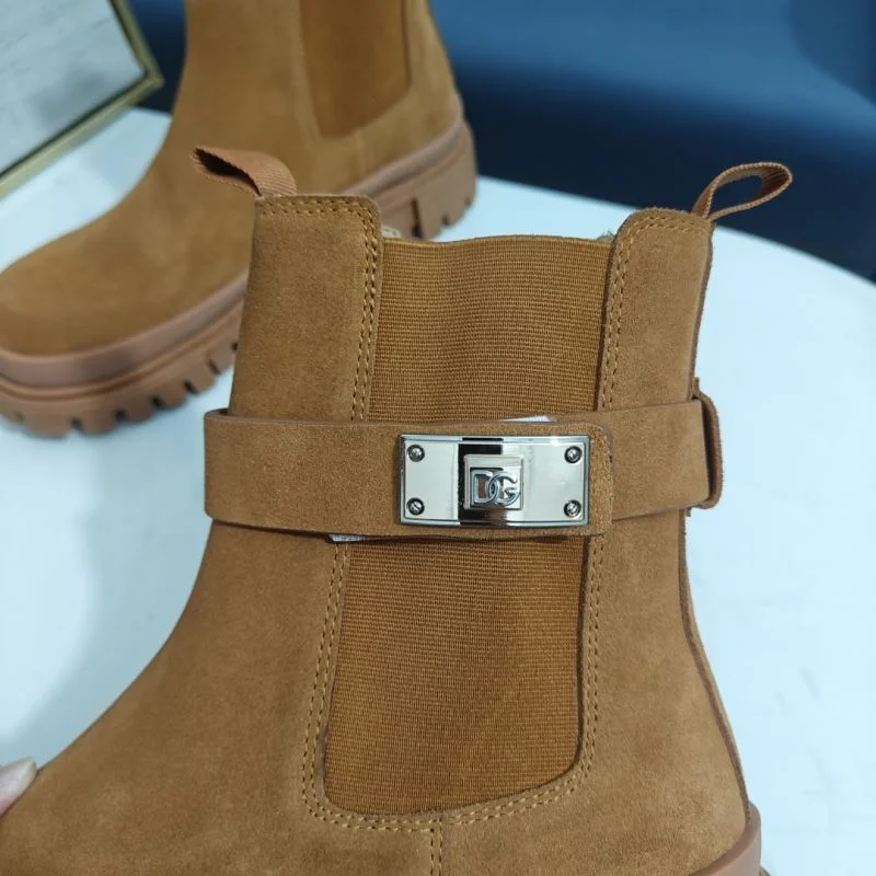 Resilient Dolce Gabbana Boots 22924