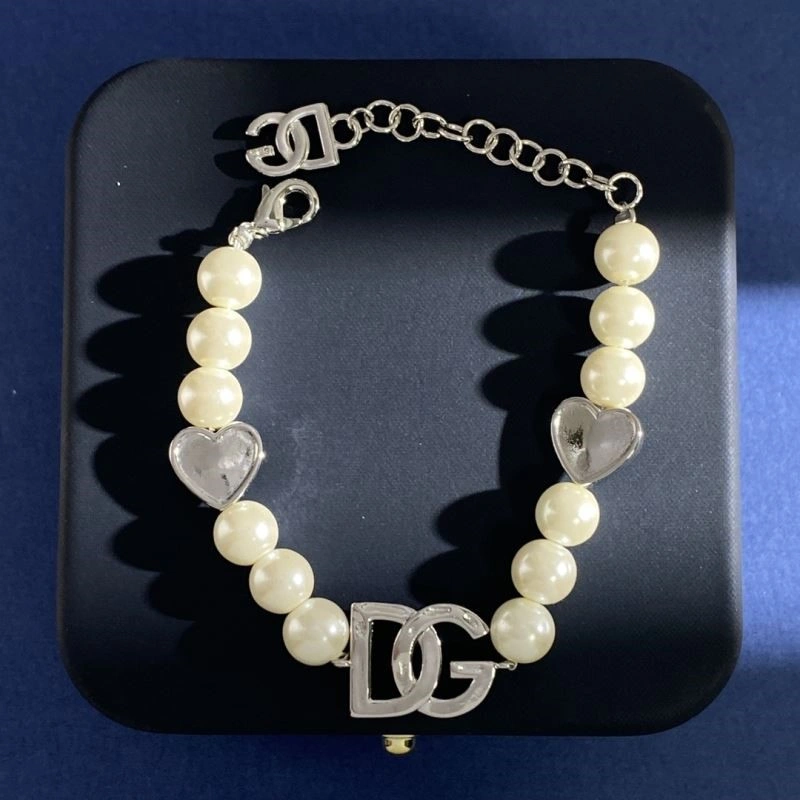 Supportive Dolce Gabbana Bracelets 209375