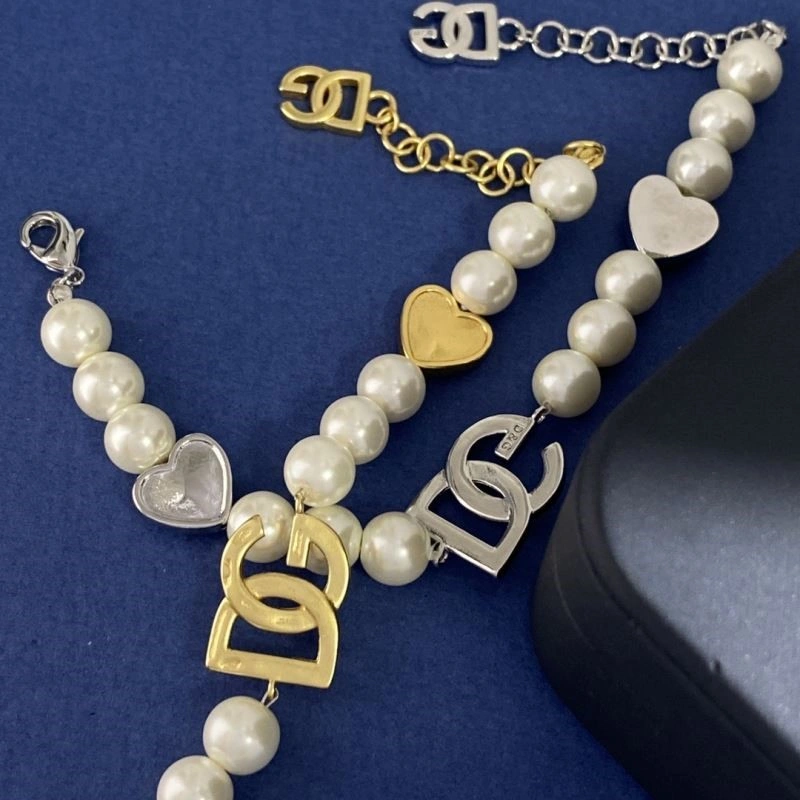 Supportive Dolce Gabbana Bracelets 209375