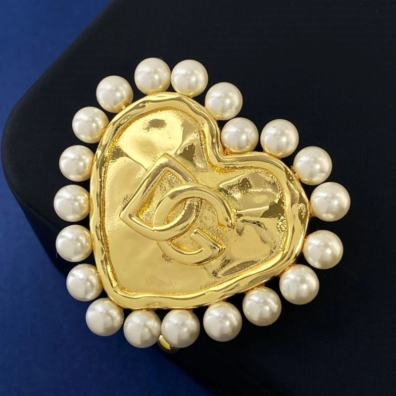 Timeless Dolce Gabbana Brooches 209936