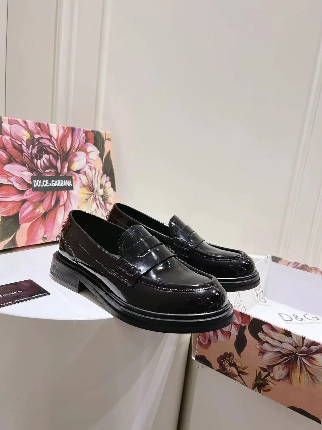 Supportive Dolce Gabbana Business Shoes 23014