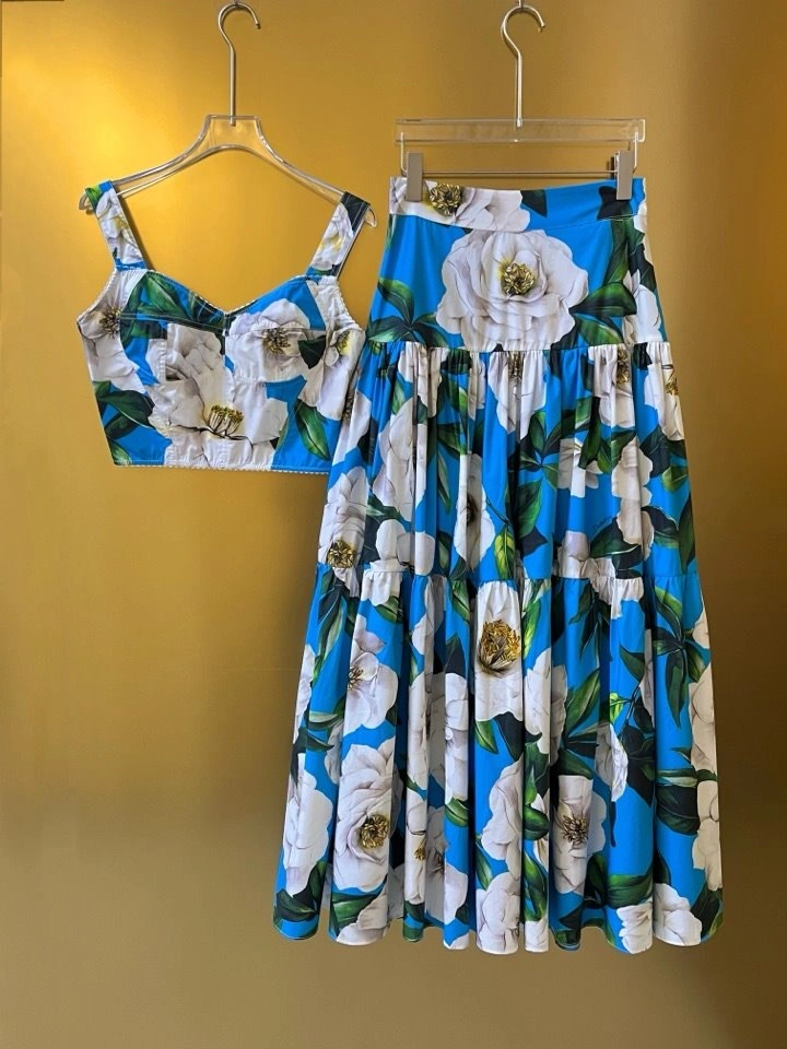 Cozy Dolce Gabbana Dress Suits 119176