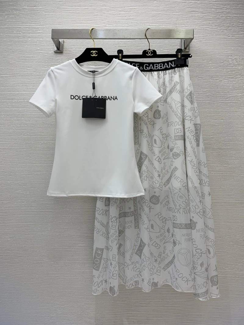 Modern Dolce Gabbana Dress Suits 119161