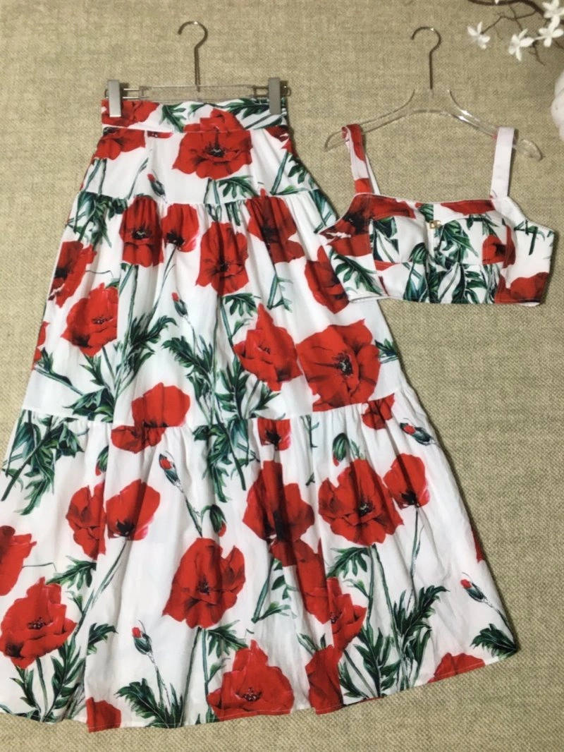 Fashionable Dolce Gabbana Dress Suits 119295