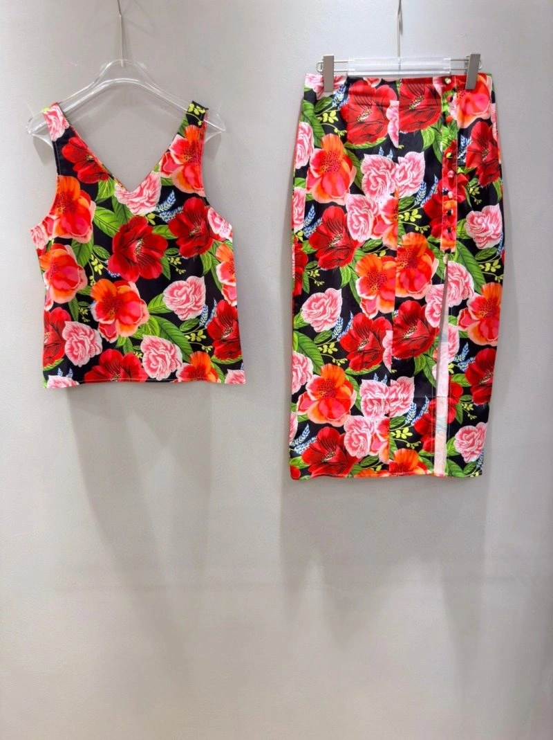 Colorful Dolce Gabbana Dress Suits 119289