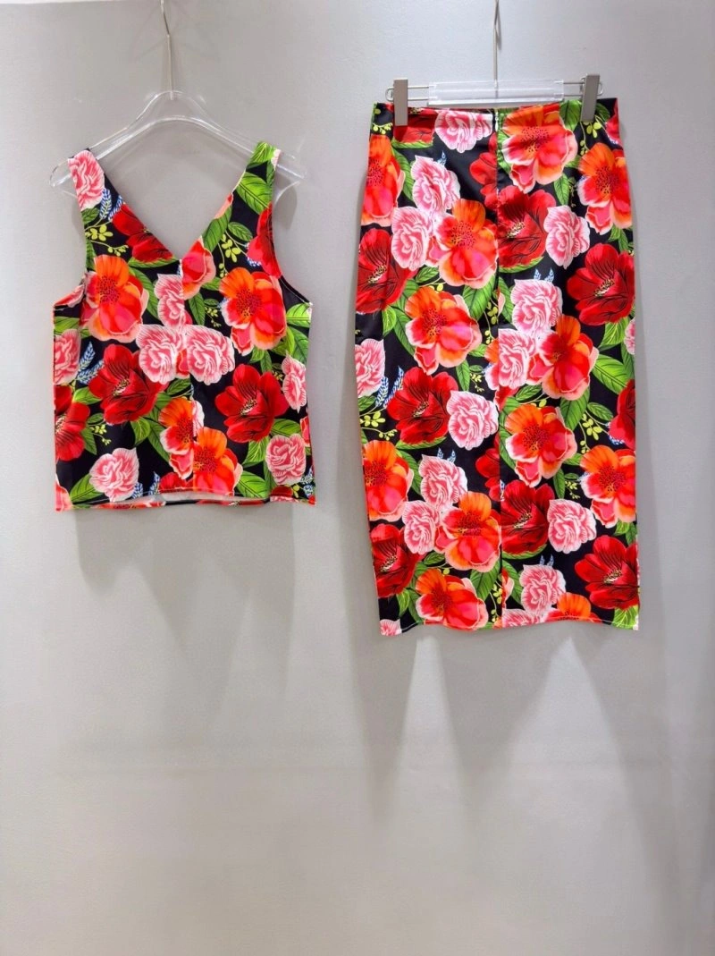 Colorful Dolce Gabbana Dress Suits 119289