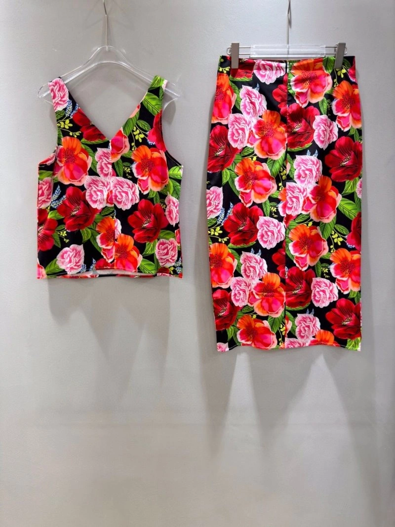 Colorful Dolce Gabbana Dress Suits 119289