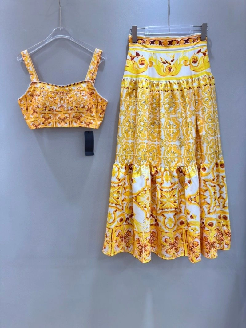 Sophisticated Dolce Gabbana Dress Suits 119290