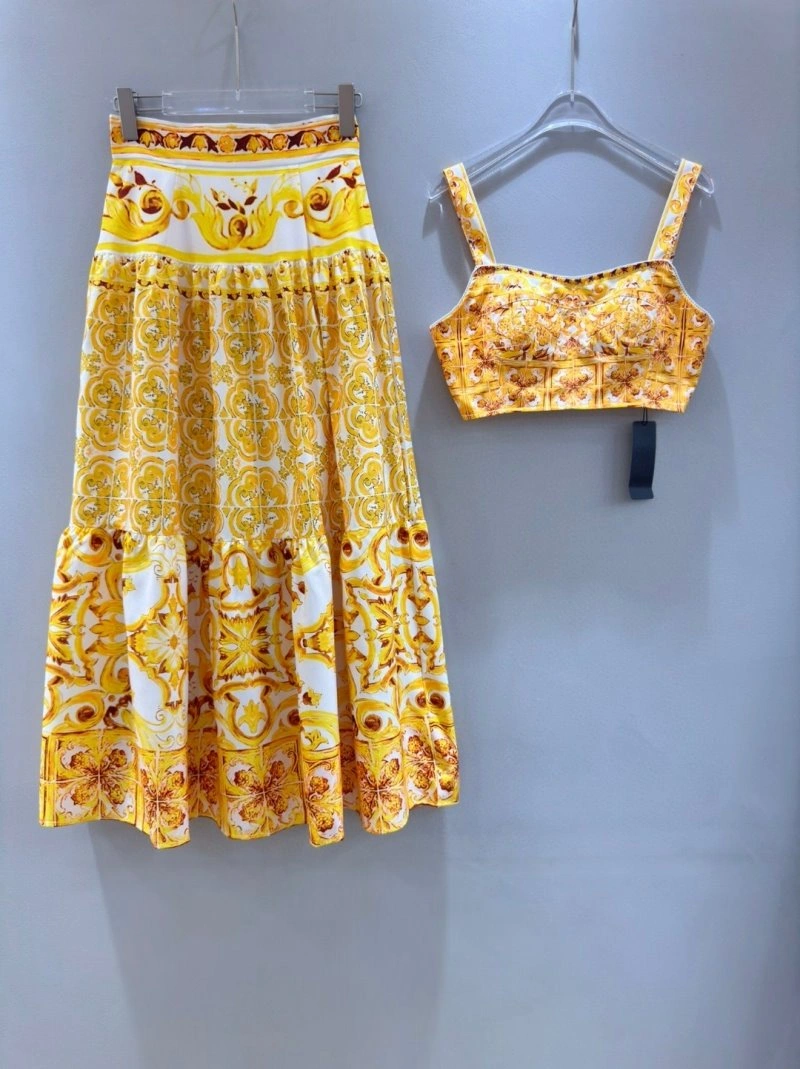 Sophisticated Dolce Gabbana Dress Suits 119290