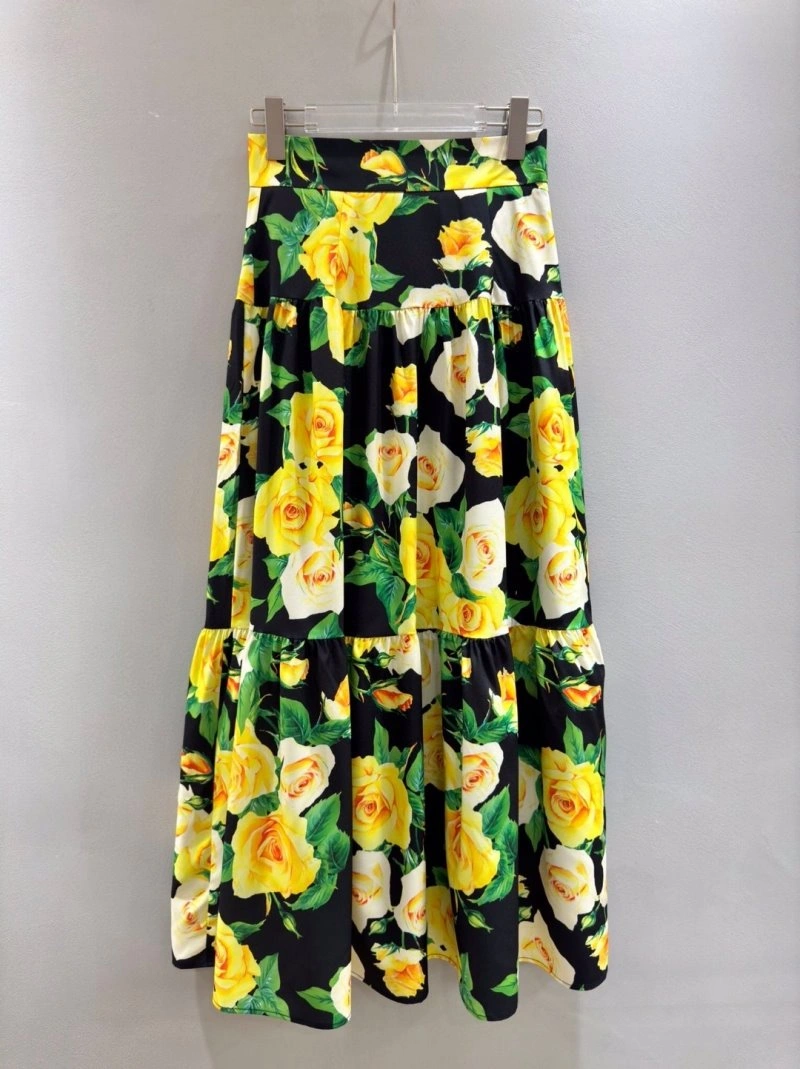 Contemporary Dolce Gabbana Dress Suits 119275