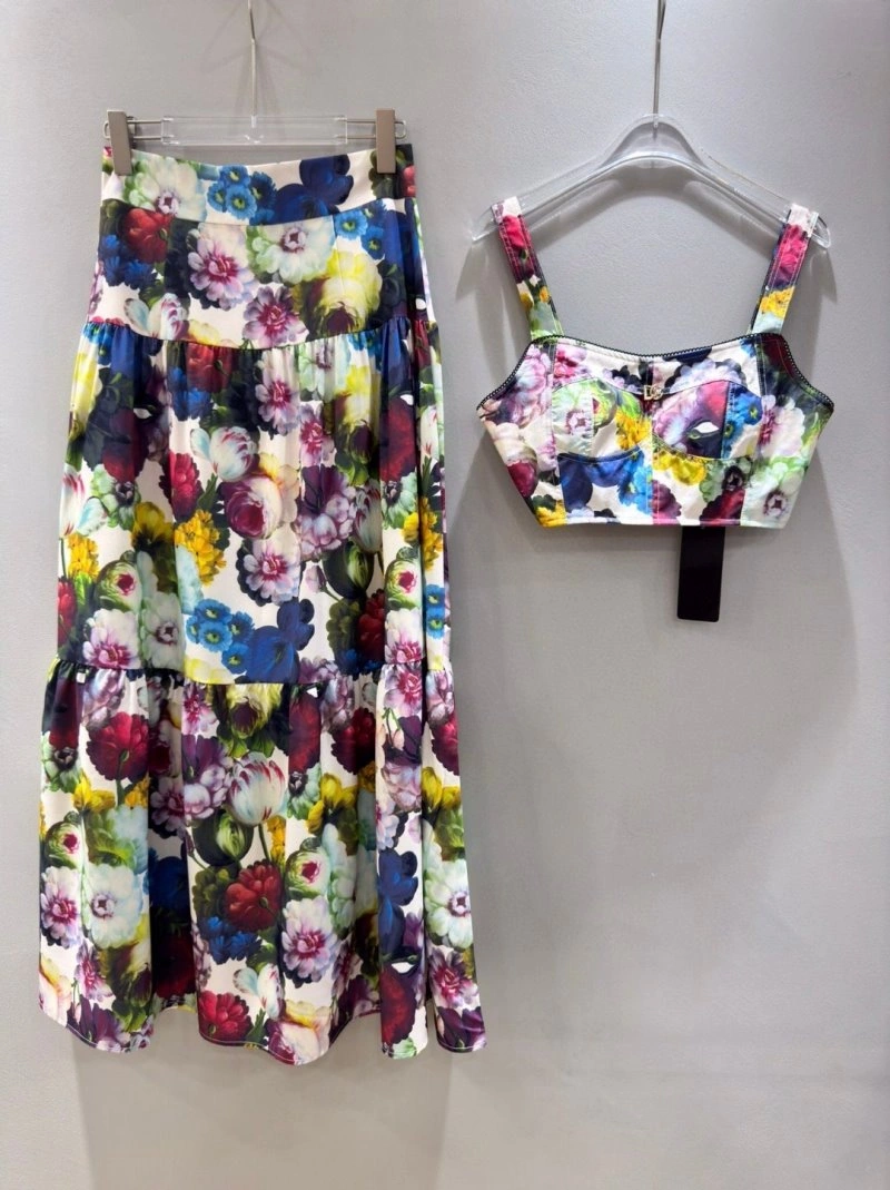 Dolce Gabbana Dress Suits Youthful 119287
