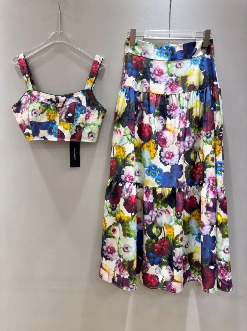 Dolce Gabbana Dress Suits Youthful 119287