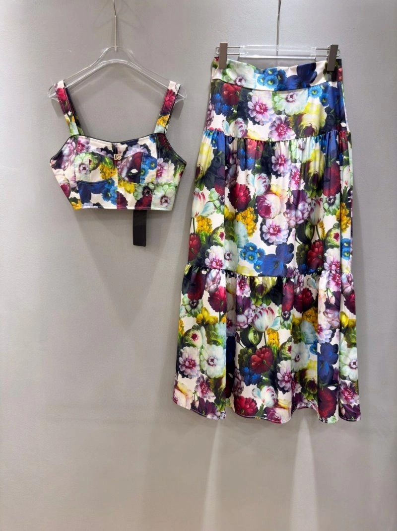 Dolce Gabbana Dress Suits Youthful 119287