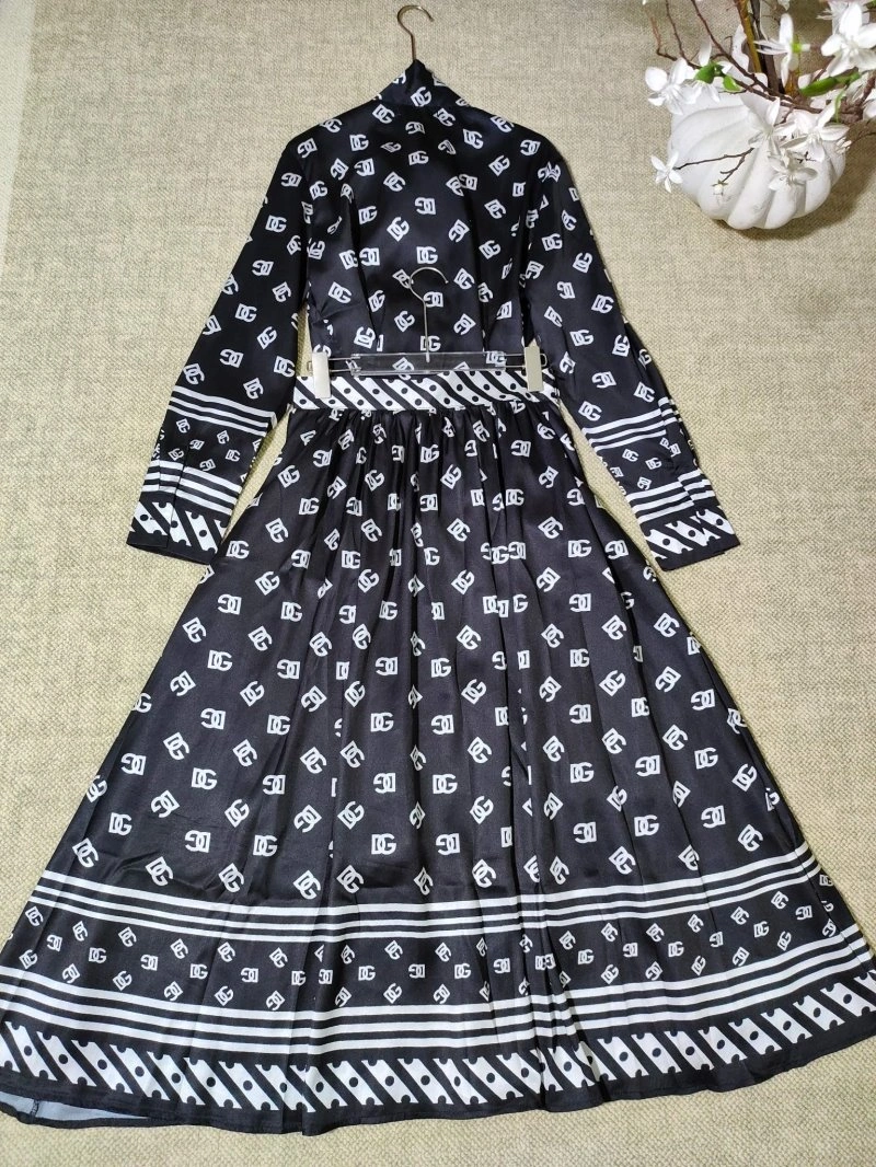 Comfortable Dolce Gabbana Dress Suits 119280
