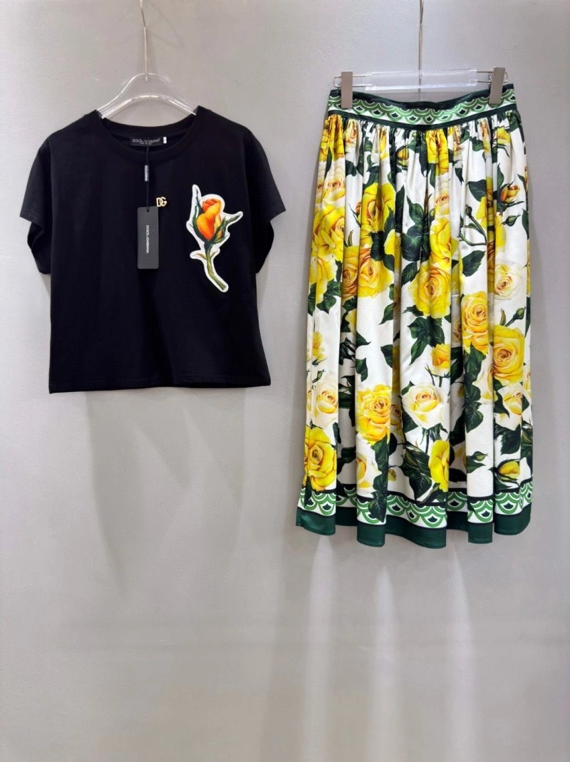 Durable Dolce Gabbana Dress Suits 119249