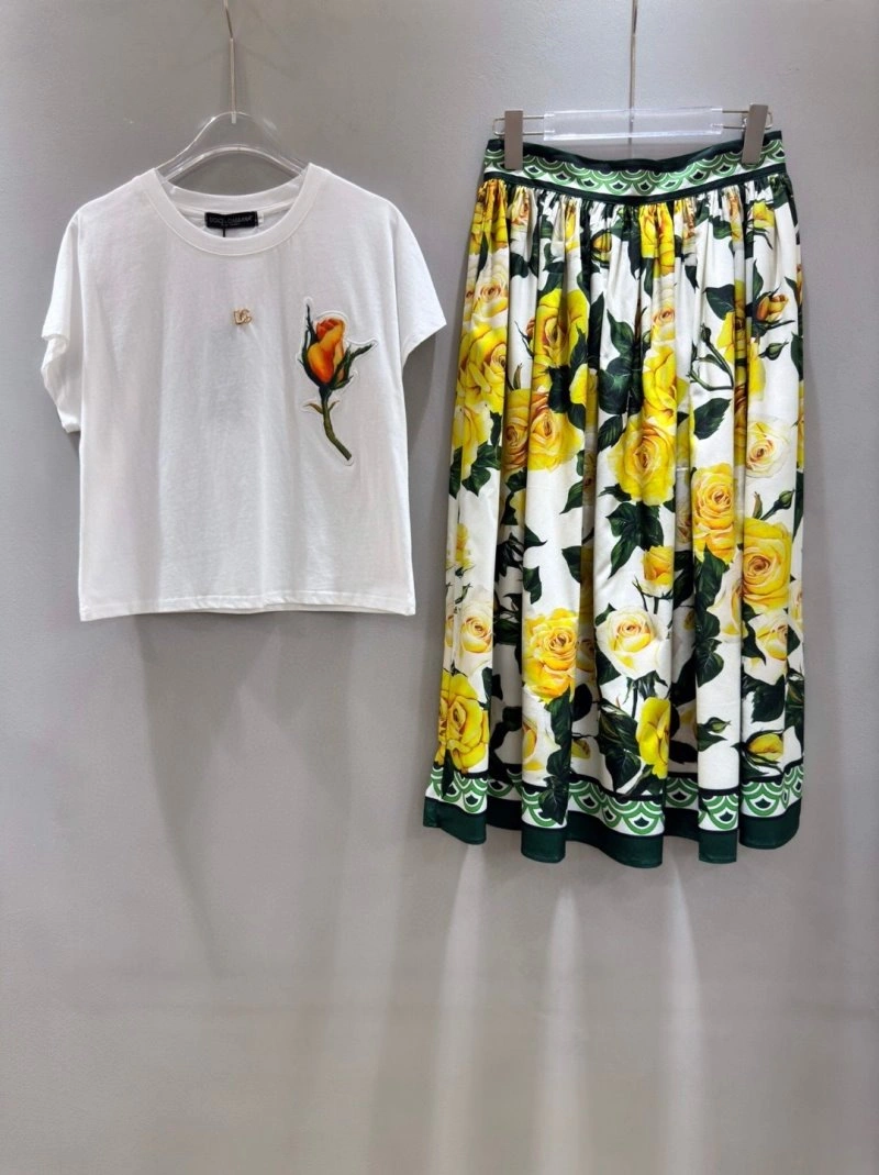 Durable Dolce Gabbana Dress Suits 119246