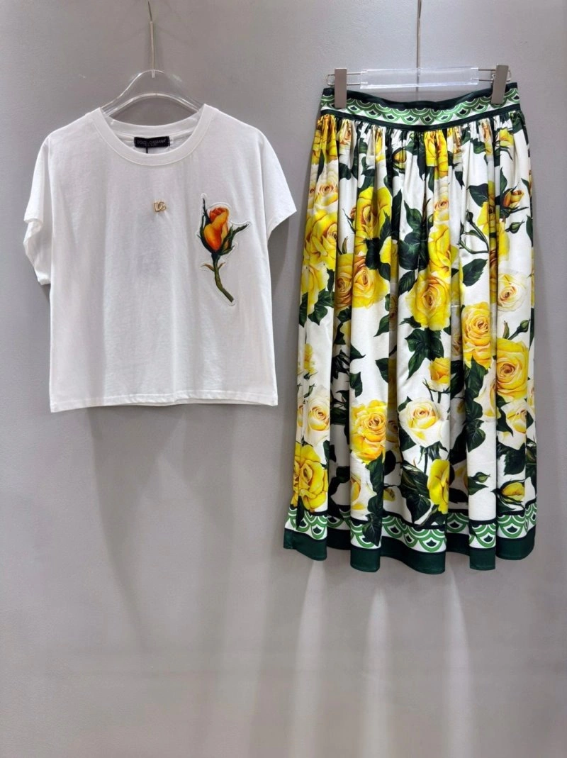Durable Dolce Gabbana Dress Suits 119246