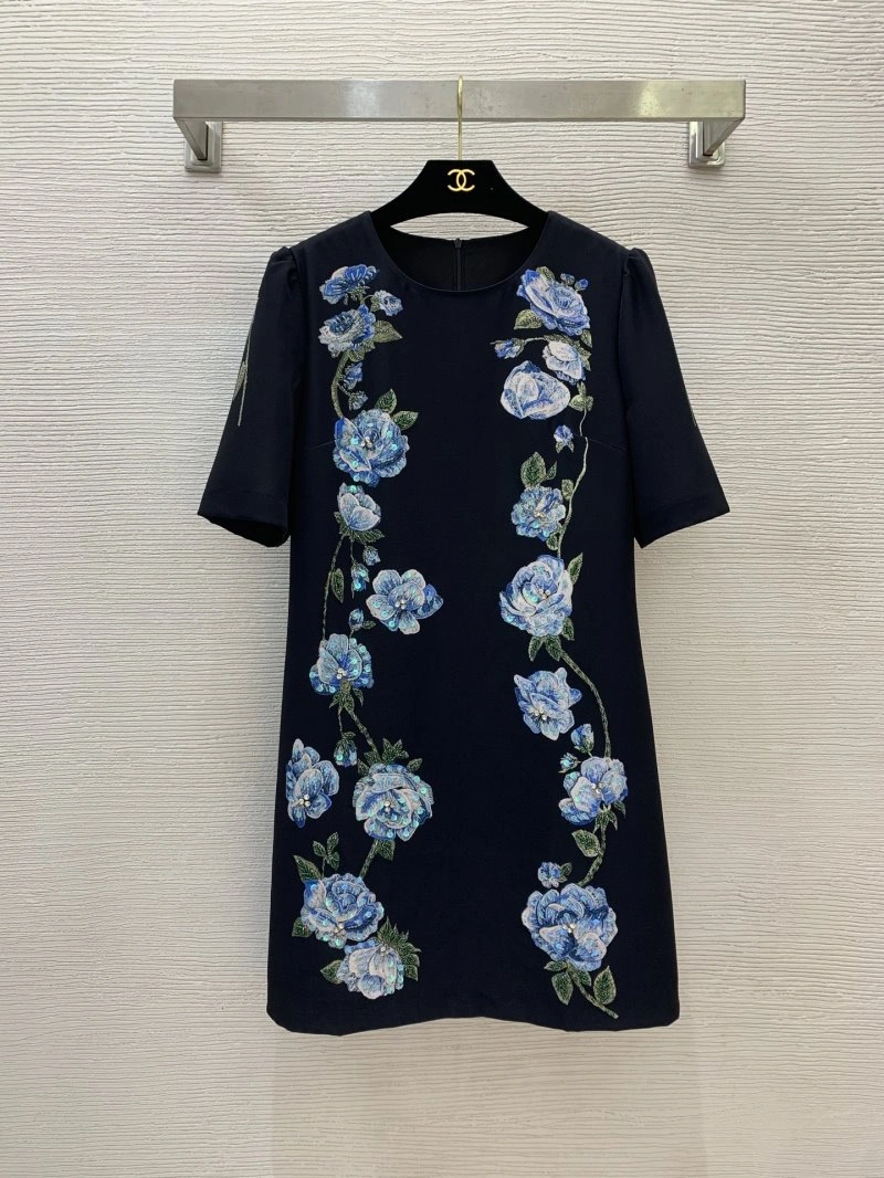 Minimalist Dolce Gabbana Dress 119165
