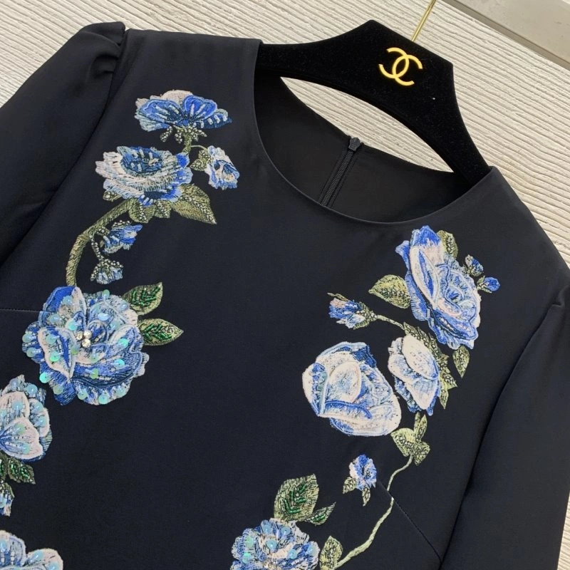 Minimalist Dolce Gabbana Dress 119165