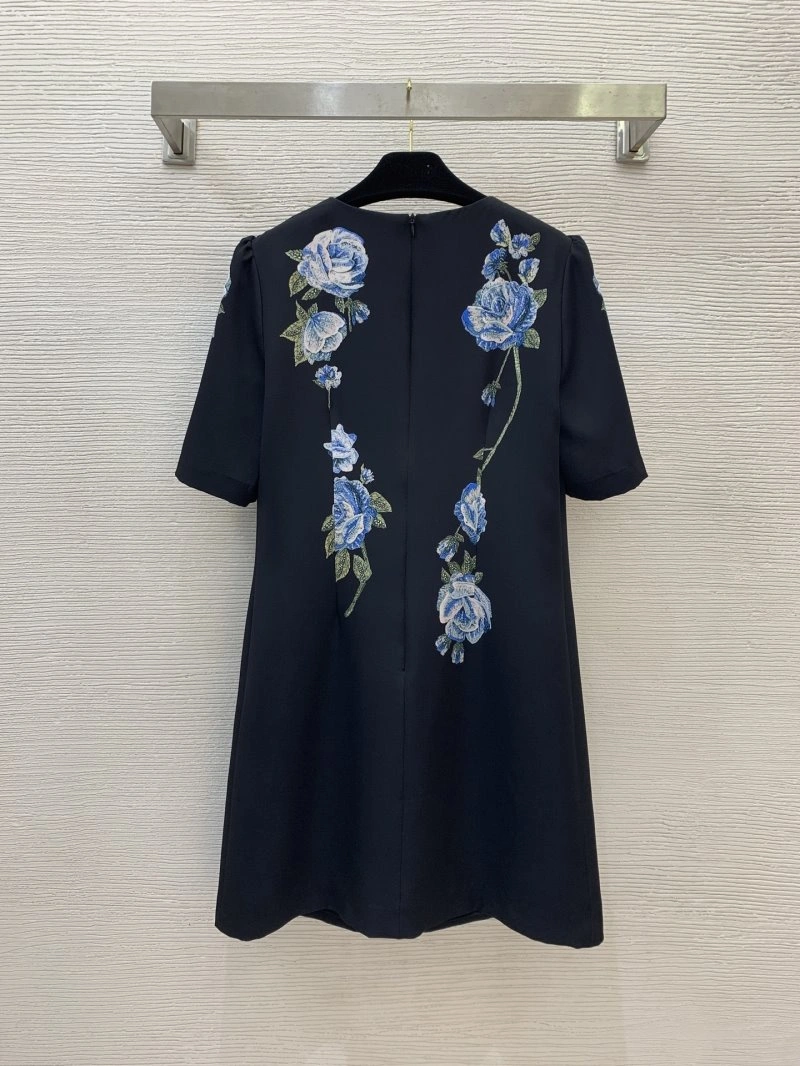 Minimalist Dolce Gabbana Dress 119165