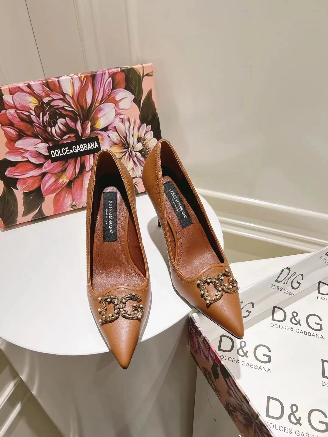 Tailored Dolce Gabbana Heeled Shoes 23005