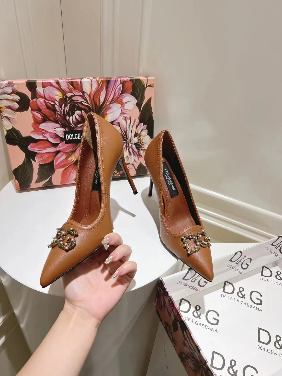 Tailored Dolce Gabbana Heeled Shoes 23005