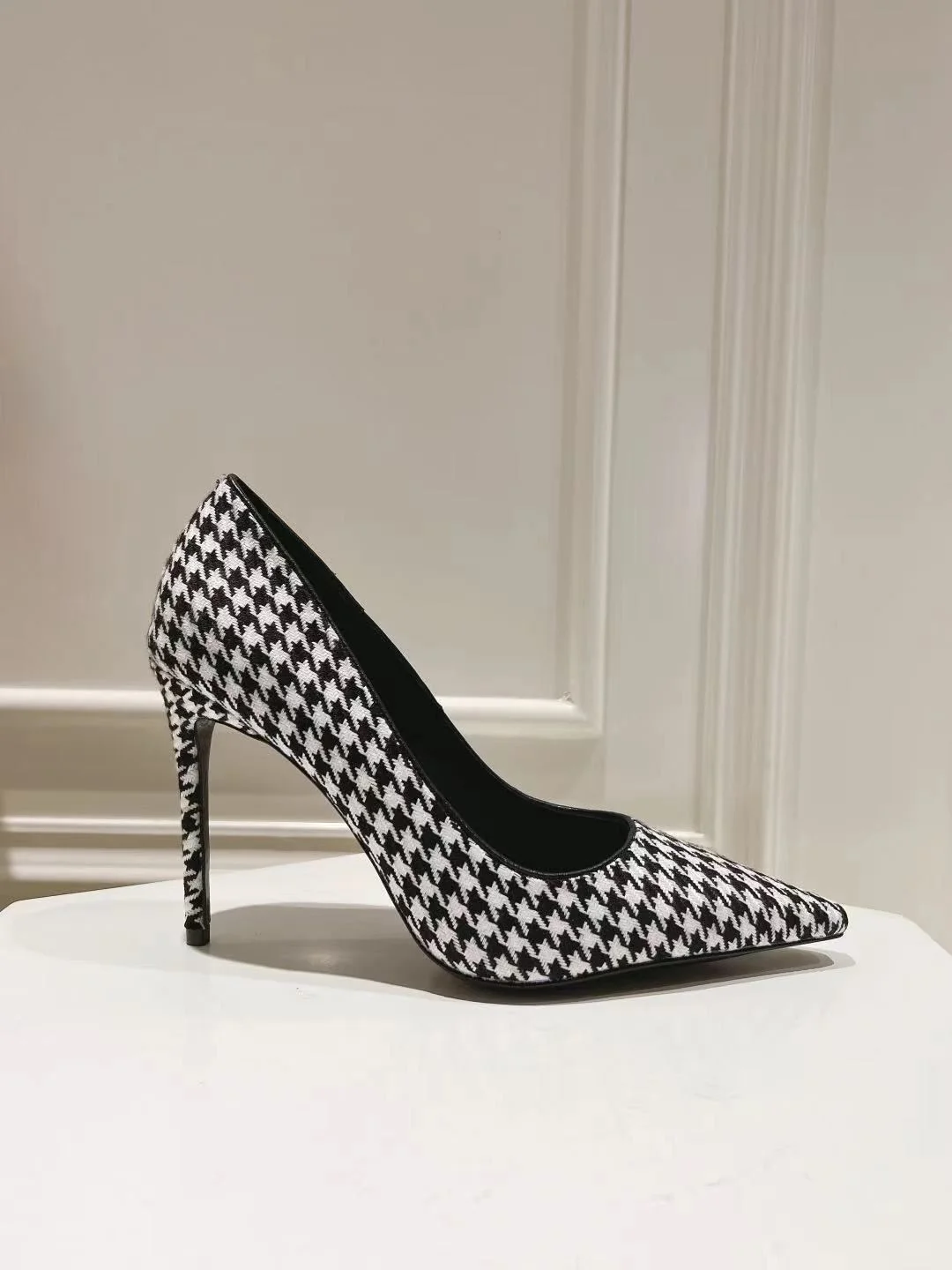 Soft Dolce Gabbana Heeled Shoes 23015