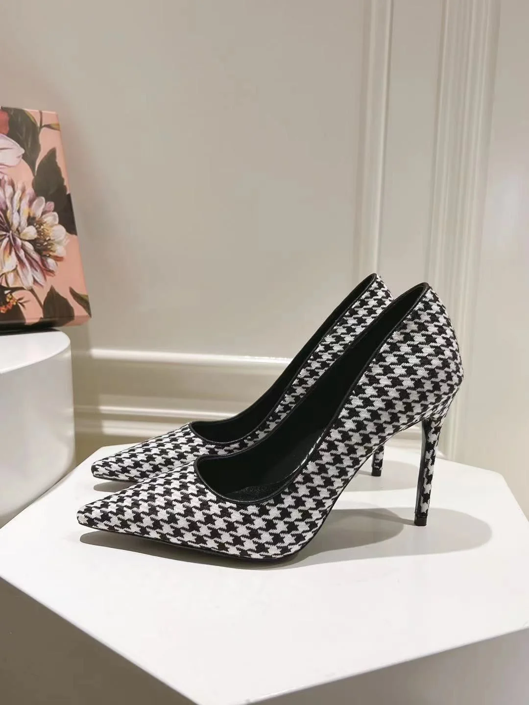 Soft Dolce Gabbana Heeled Shoes 23015