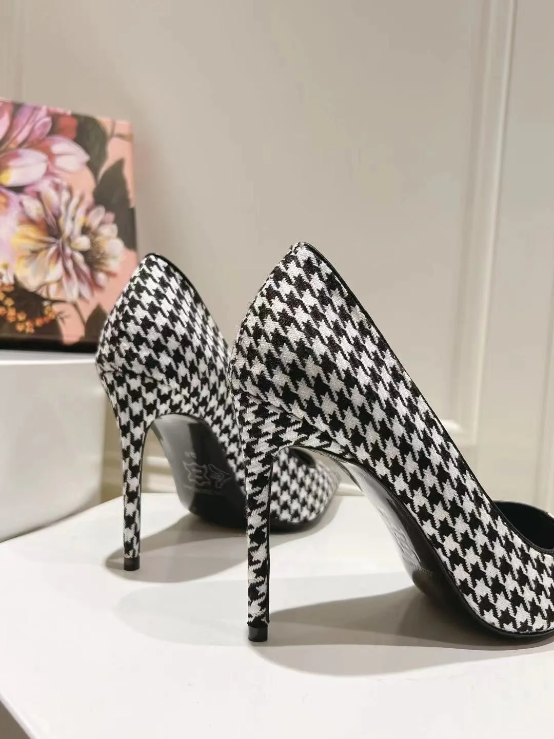 Soft Dolce Gabbana Heeled Shoes 23015