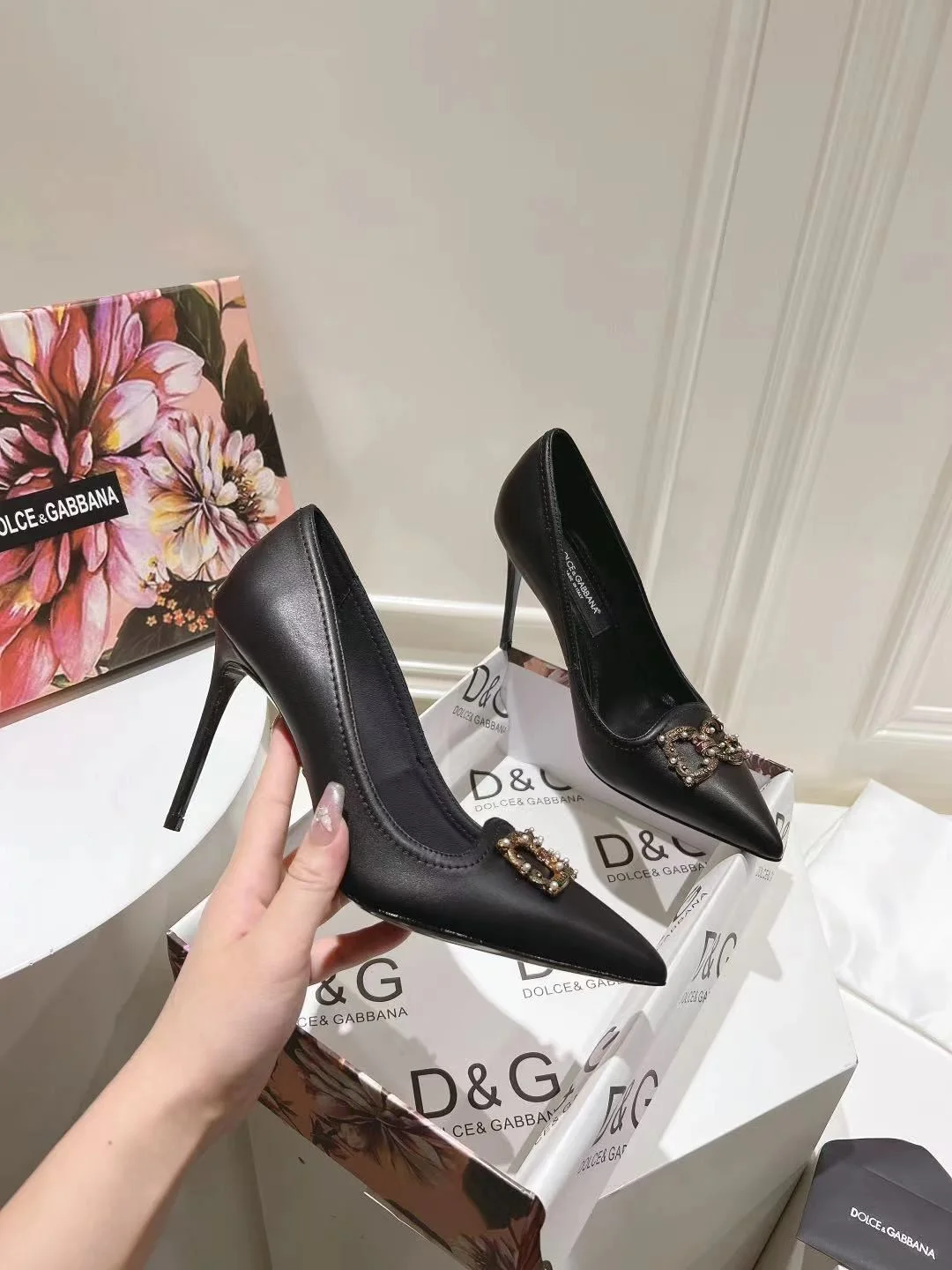 NewStyle Dolce Gabbana Heeled Shoes 22998