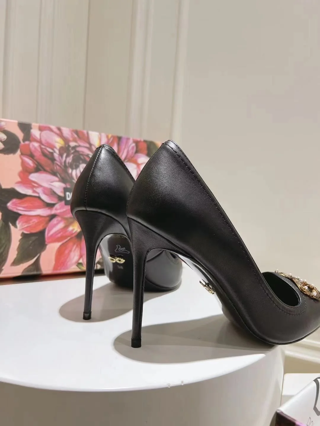 NewStyle Dolce Gabbana Heeled Shoes 22998