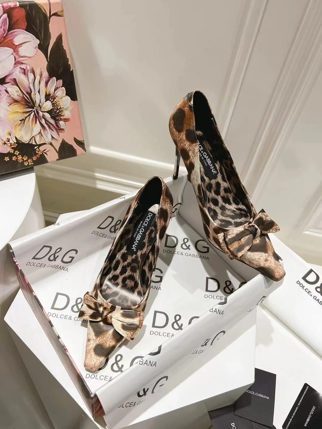 Efficient Dolce Gabbana Heeled Shoes 22997