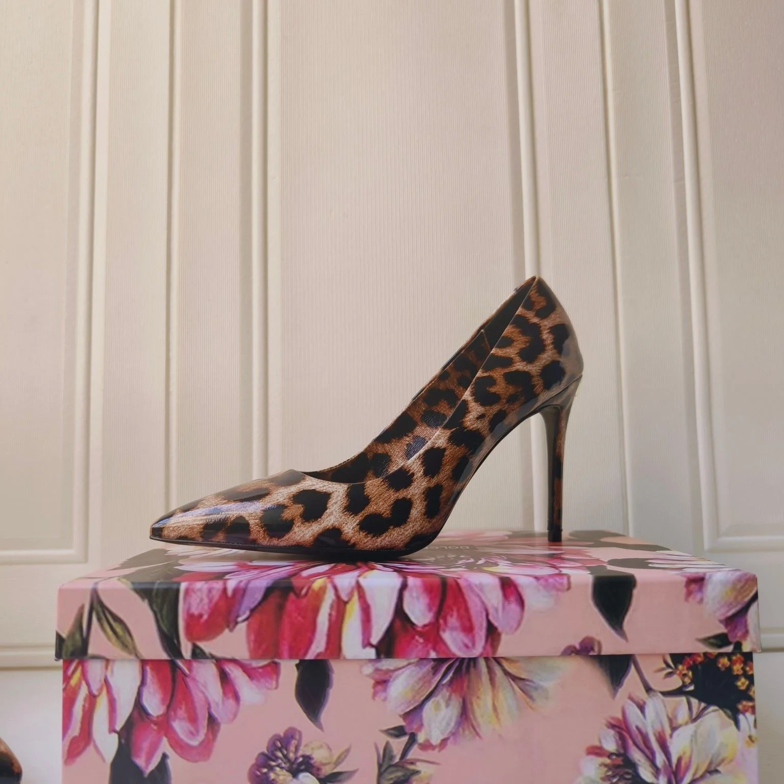 Dolce Gabbana Heeled Shoes ModernLook 22996