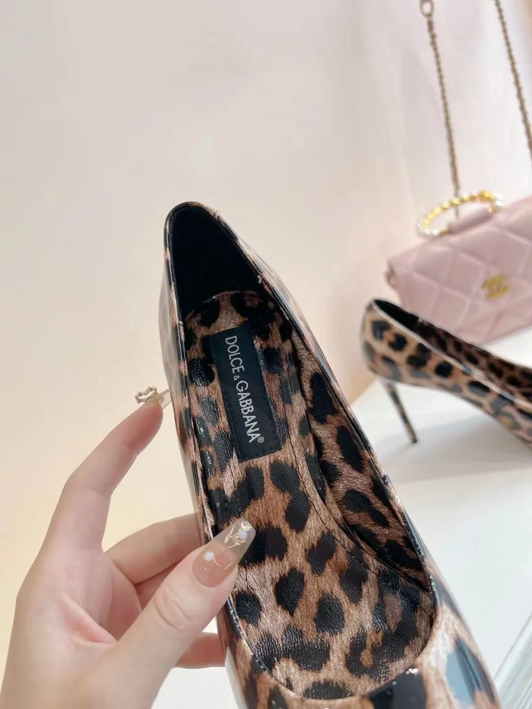 Dolce Gabbana Heeled Shoes ModernLook 22996