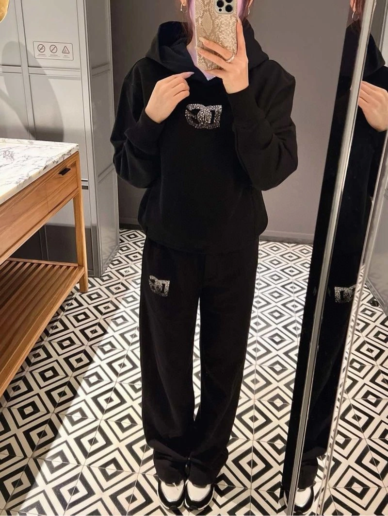 Elegant Dolce Gabbana Hoodies 119186