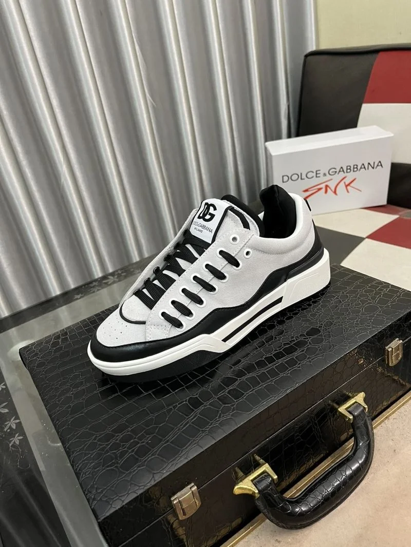 Dolce Gabbana Low Shoes Sleek 22859