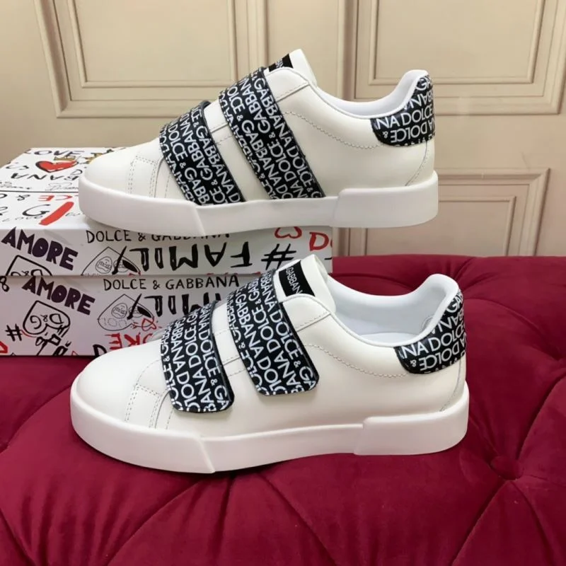 Dolce Gabbana Low Shoes HighQuality 23040