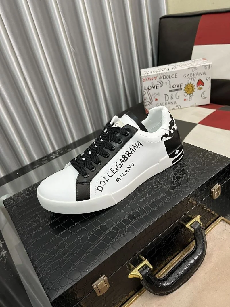 WaterResistant Dolce Gabbana Low Shoes 23140