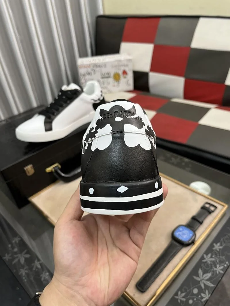 WaterResistant Dolce Gabbana Low Shoes 23140