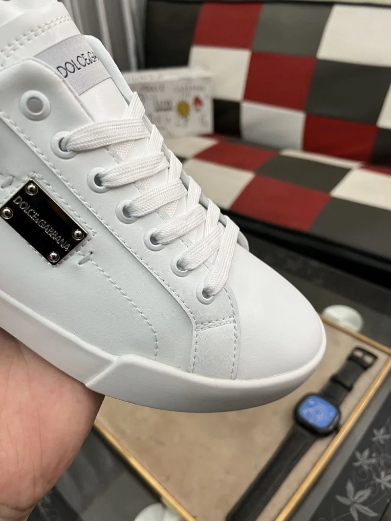 Dolce Gabbana Low Shoes Attractive 23131